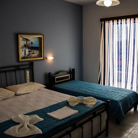 Christina Perlia Studios Poros Town Extérieur photo