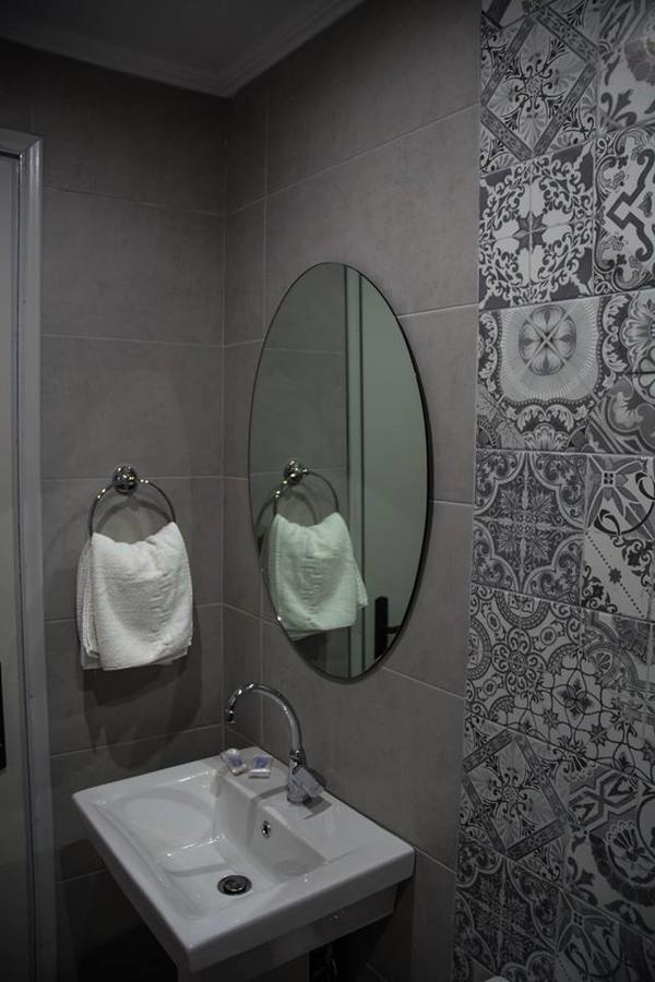 Christina Perlia Studios Poros Town Extérieur photo